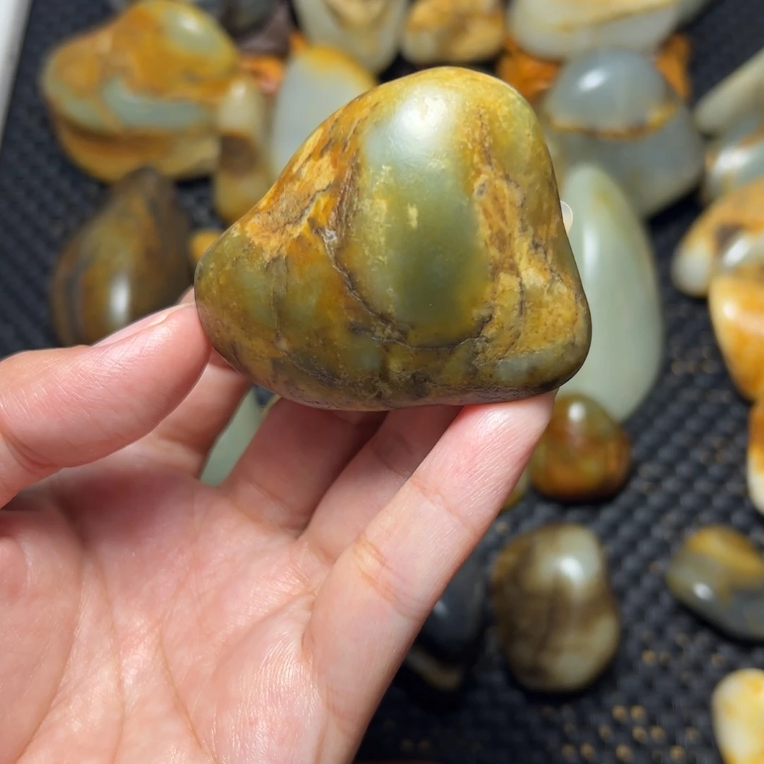 和田玉未镶嵌把件A32