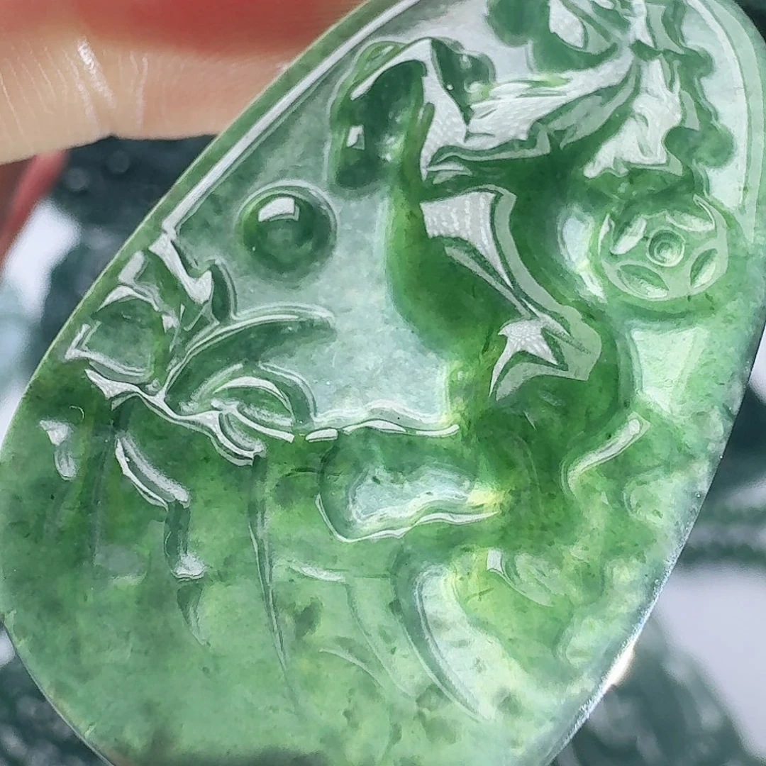 翡翠未镶嵌颈饰天然的A货翡翠多样性发其一