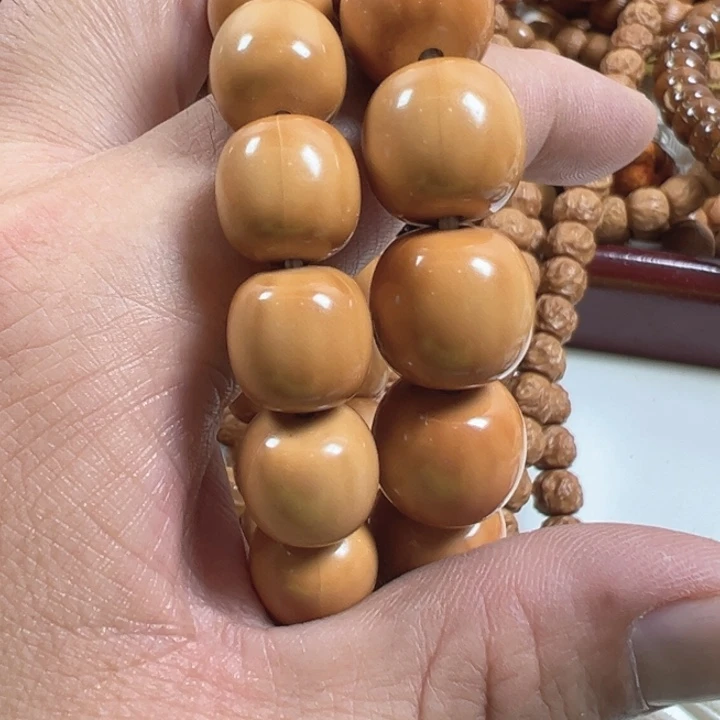 老邢瑕疵自己找核桃