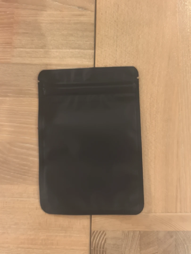 小黑包 可猜一只球队