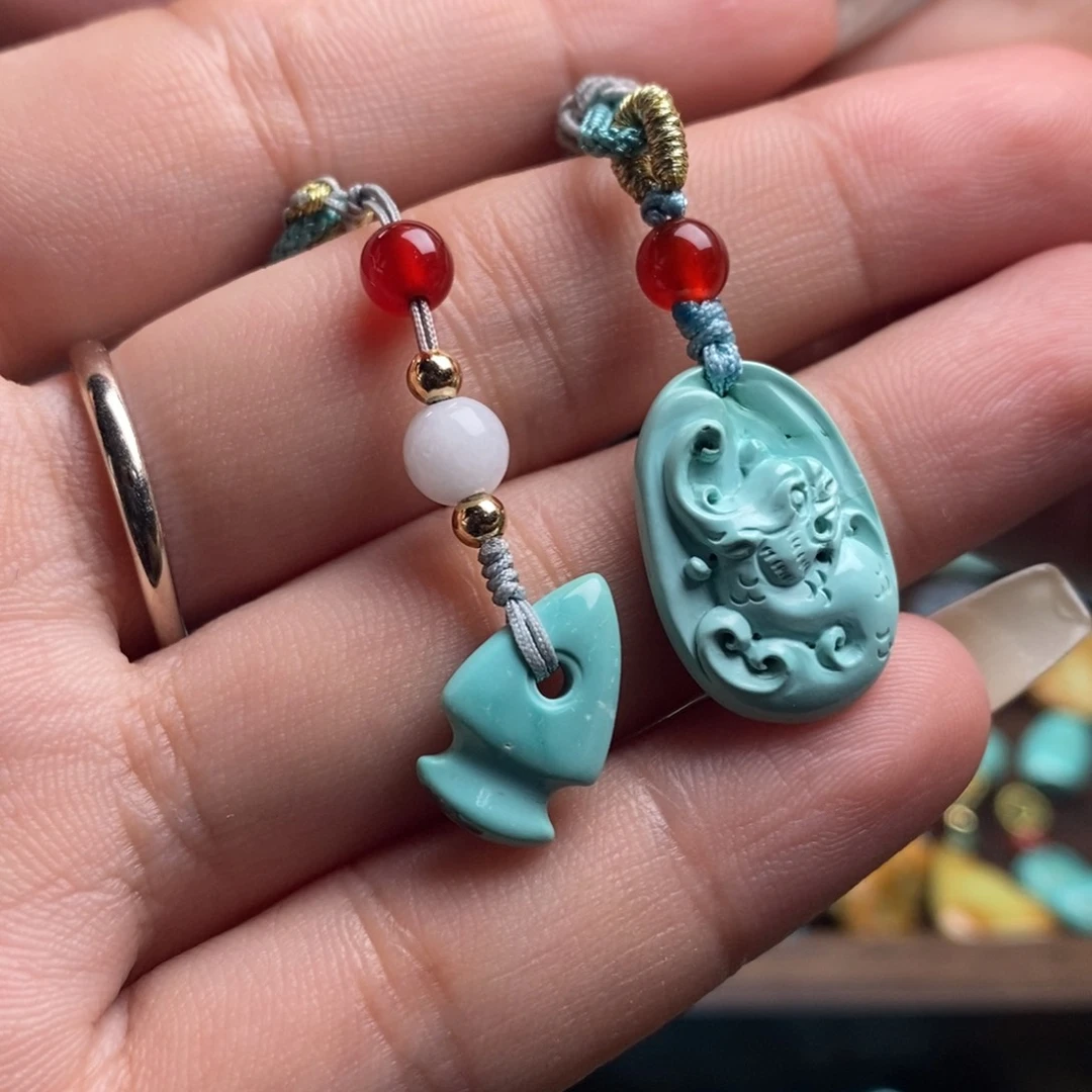 未镶嵌绿松石珠宝奇石