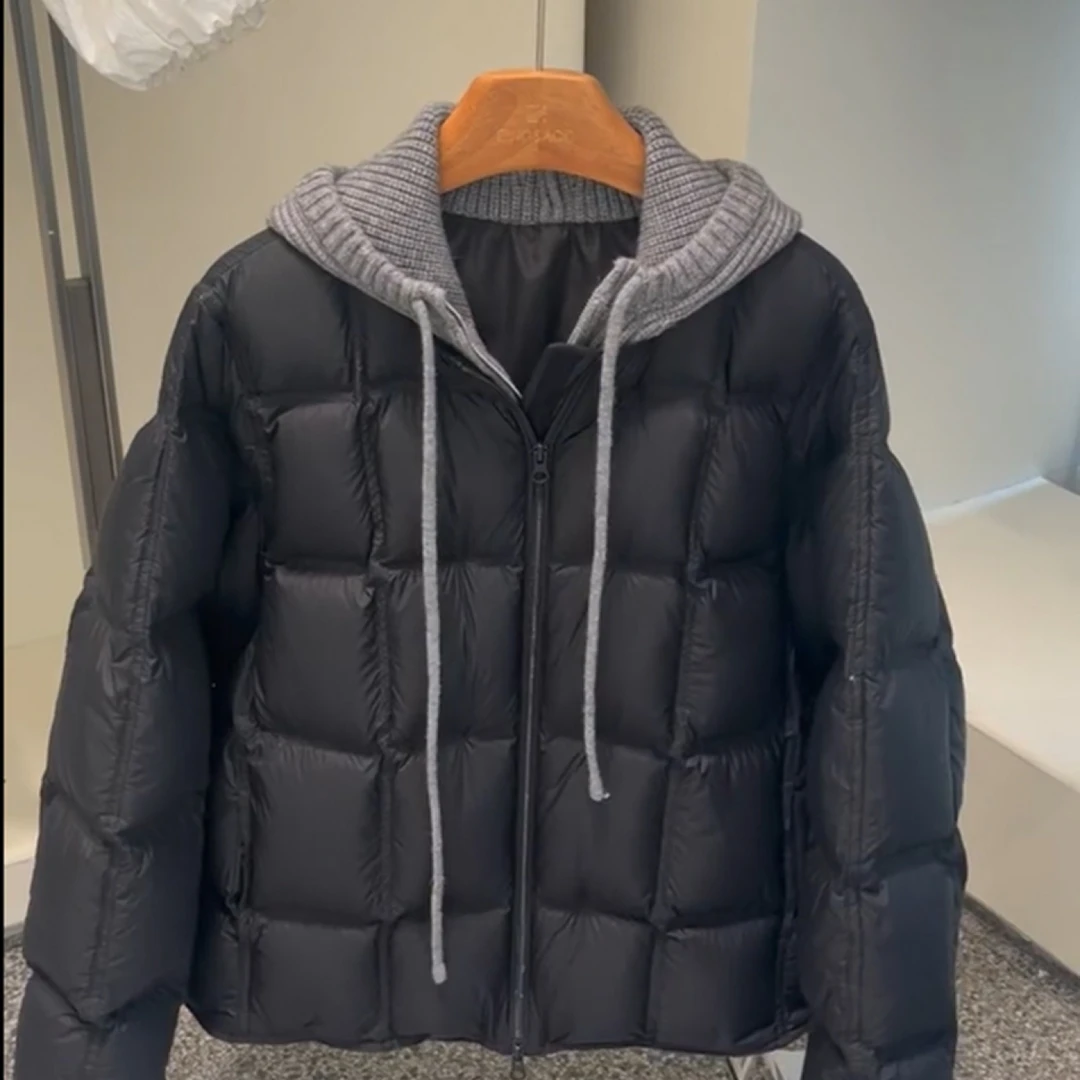 2025冬季韩版休闲拼接针织连帽羽绒服高级感短款白鸭绒保暖外套女