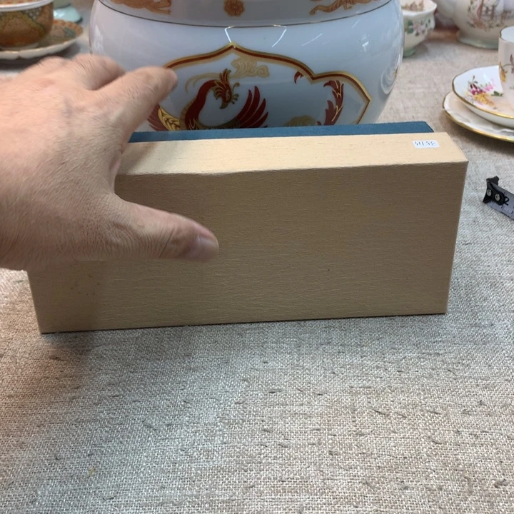 莉****金瓷阁家的美丽瓷器