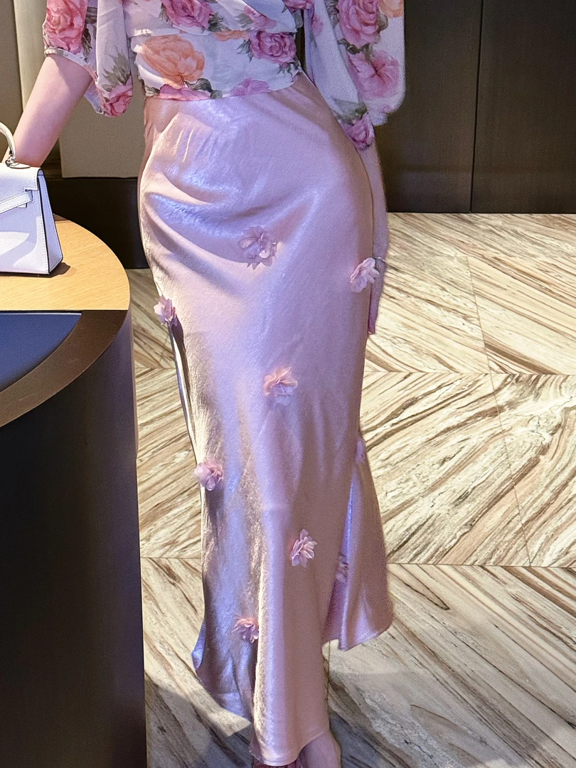 TUZI【花季出行】立体花朵点缀高腰中长款显瘦纯色系半身裙TZ20