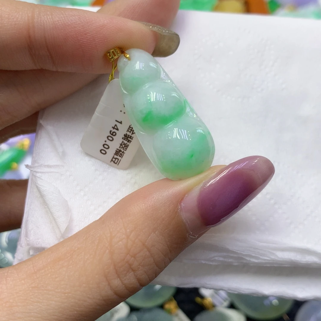 十***清翡翠18K金镶嵌颈饰