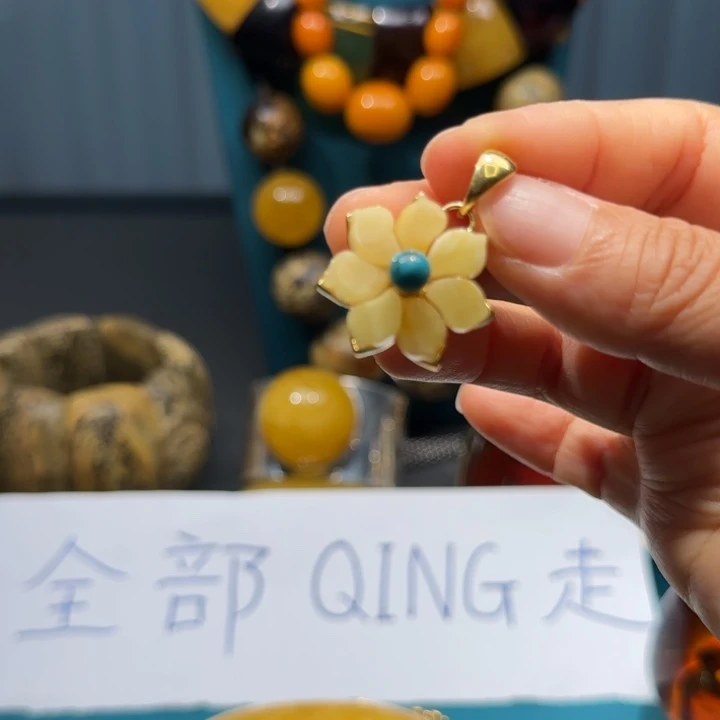 琥珀未镶嵌颈饰波兰设计款琥珀蜜蜡