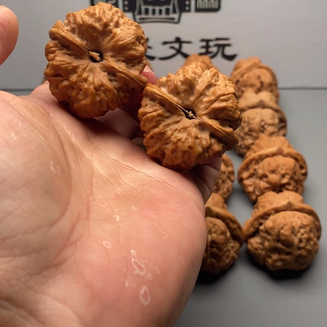 我***子文玩核桃吊坠蛤蟆40