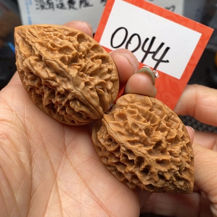 文玩核桃把件缘****537招财鼠0044