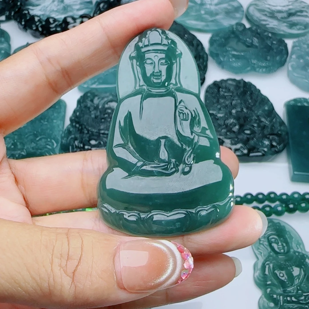 独***败翡翠未镶嵌颈饰多样性发货天然的A货翡翠