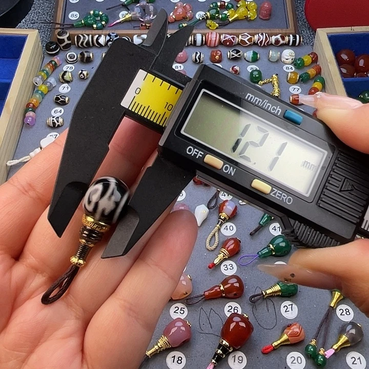 玛瑙/玉髓未镶嵌饰品