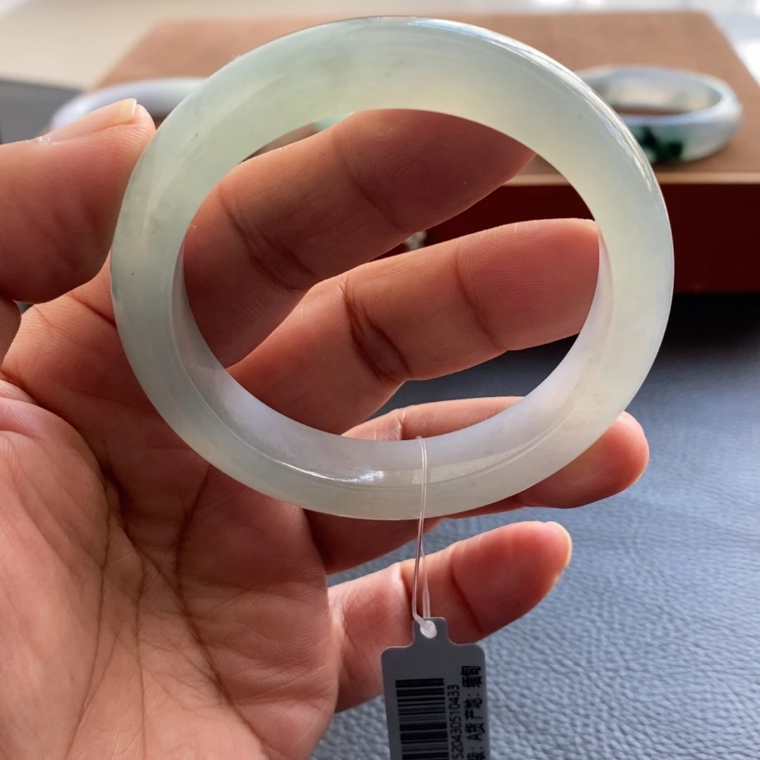 翡翠未镶嵌手镯天然翡翠手镯