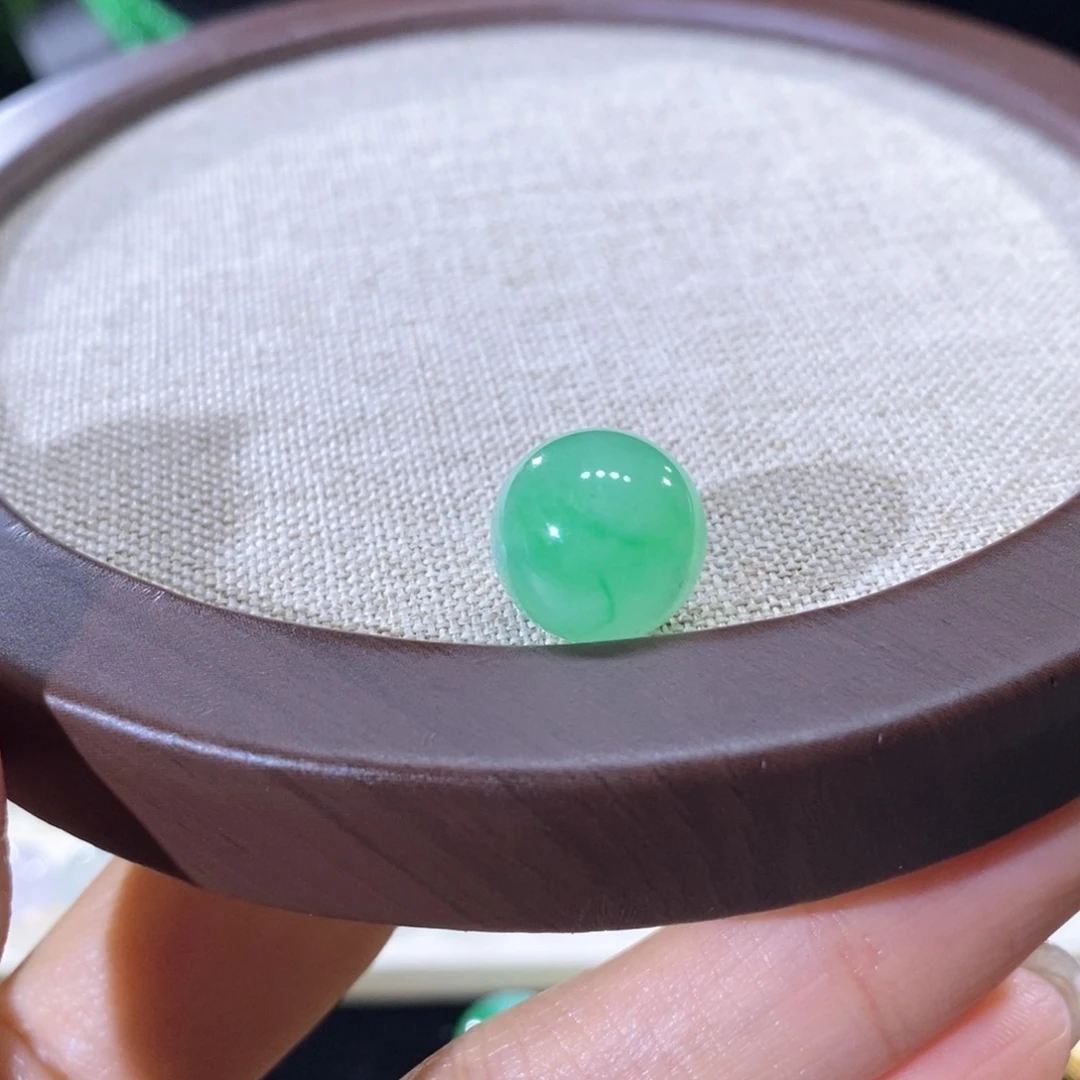 翡翠未镶嵌颈饰翡翠冰阳绿圆珠13+mm