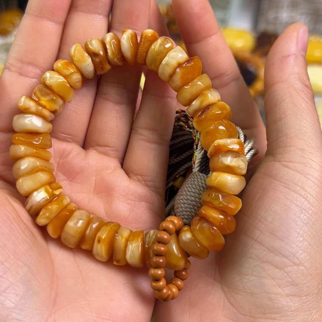 蜜蜡裸石未镶嵌蜜蜡