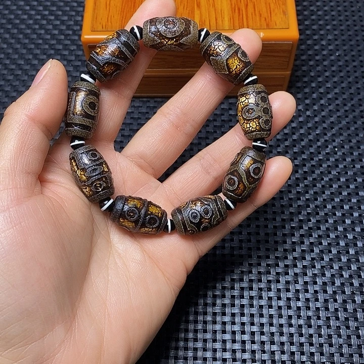 王***相玛瑙/玉髓未镶嵌手链