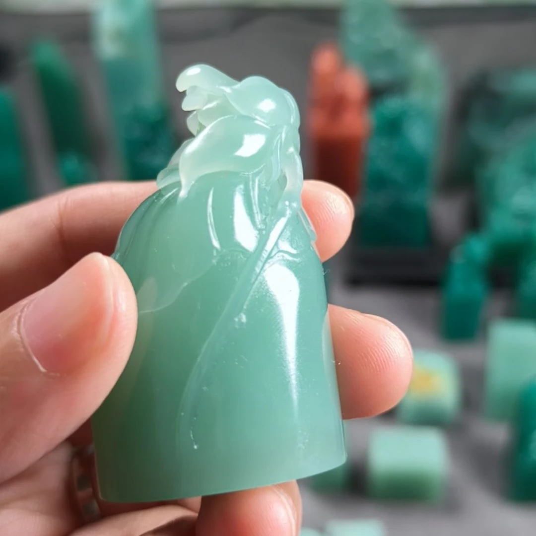 弹***鱼印石昌化石梅子青印章1