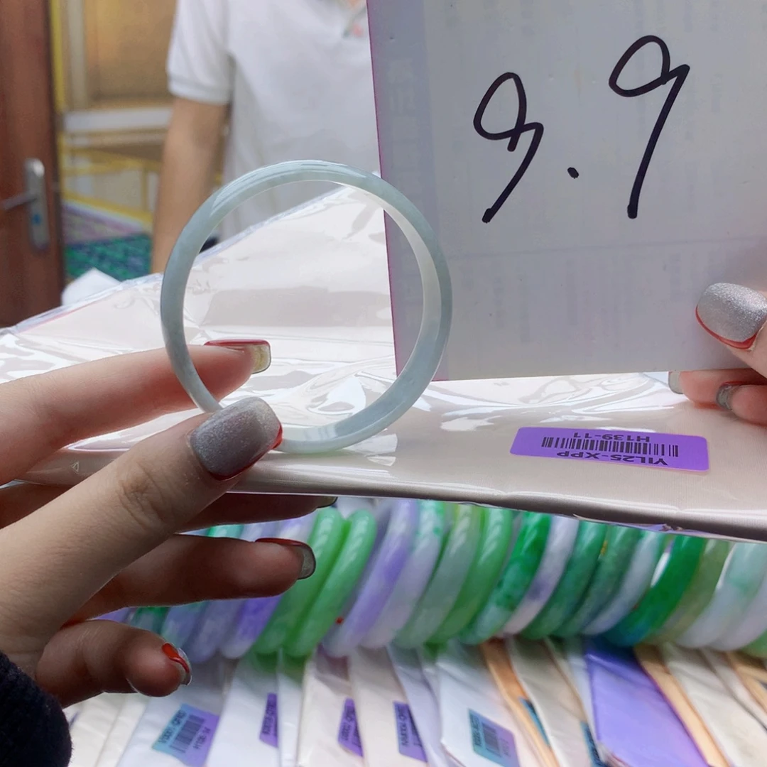 家***事翡翠未镶嵌手镯nn