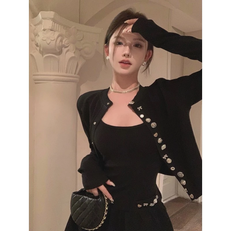 重工钉扣长袖针织开衫女装春季小个子短款毛衣外套小香风上衣外搭