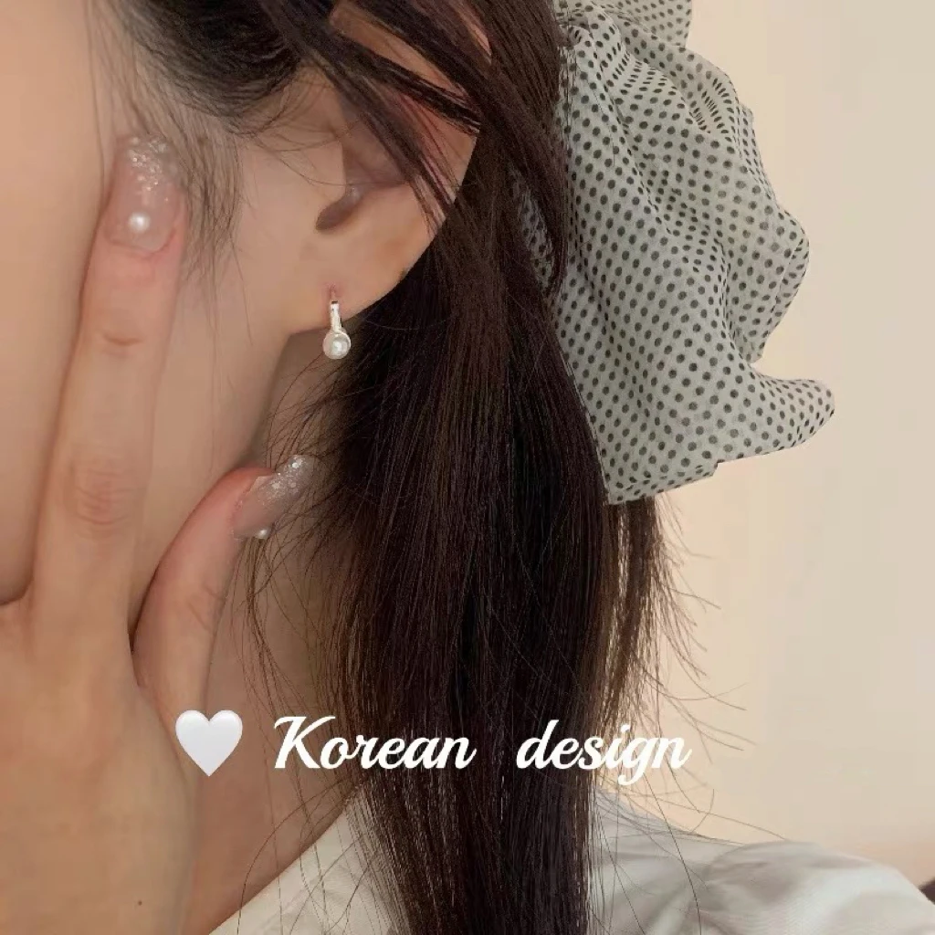 铜合金耳饰 D2035 韩系少女感珍珠耳扣简约日常百搭耳环