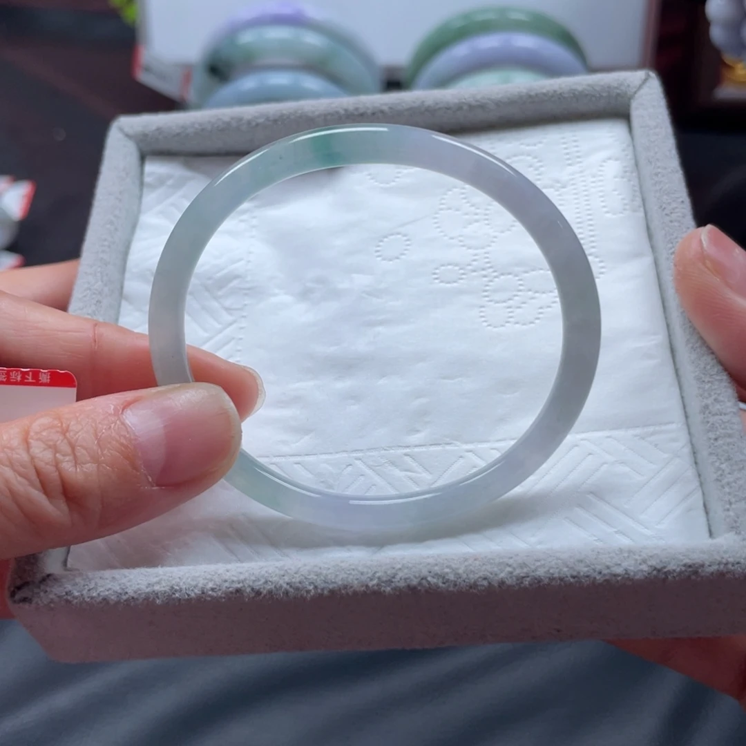 翡翠未镶嵌手镯手镯