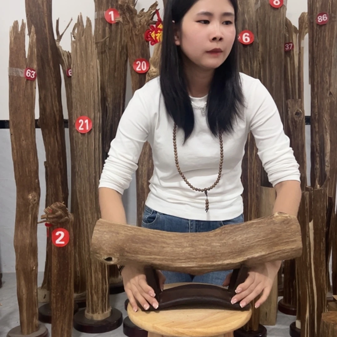 沉香碎屑沉香原材料