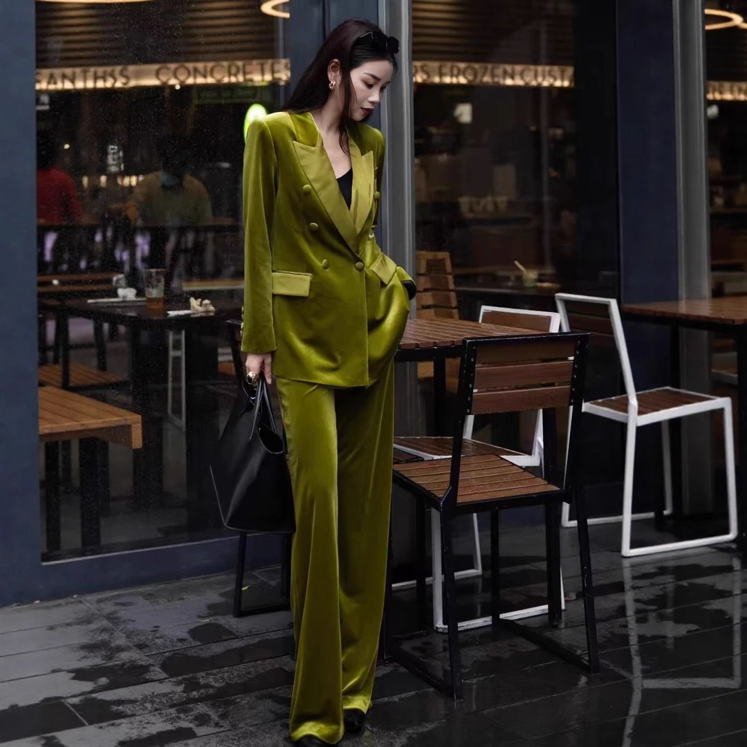 2025商务风时尚西装套装高级感戗驳领丝绒西服阔腿裤职业两件套女
