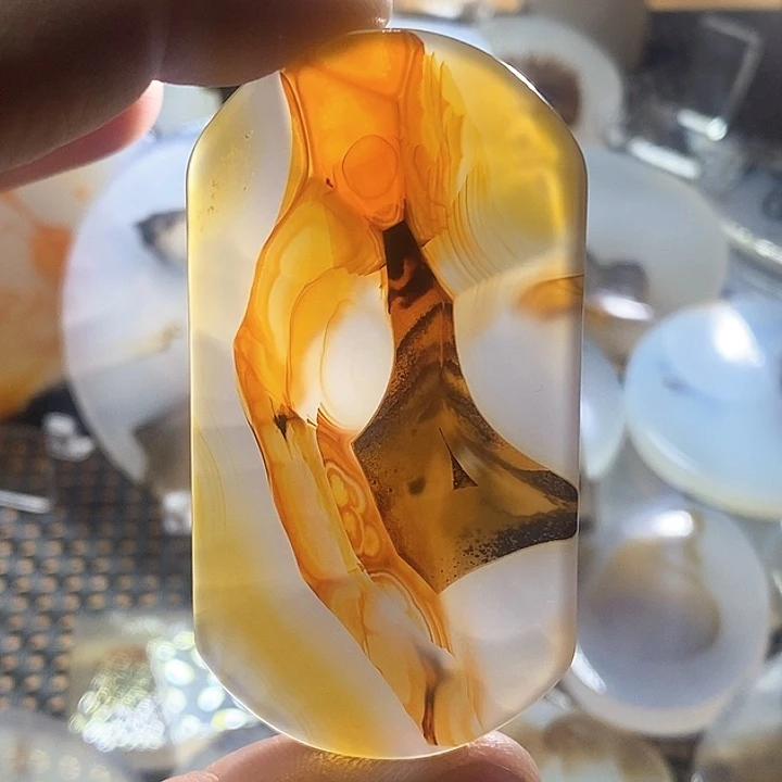 未镶嵌颈饰玛瑙/玉髓