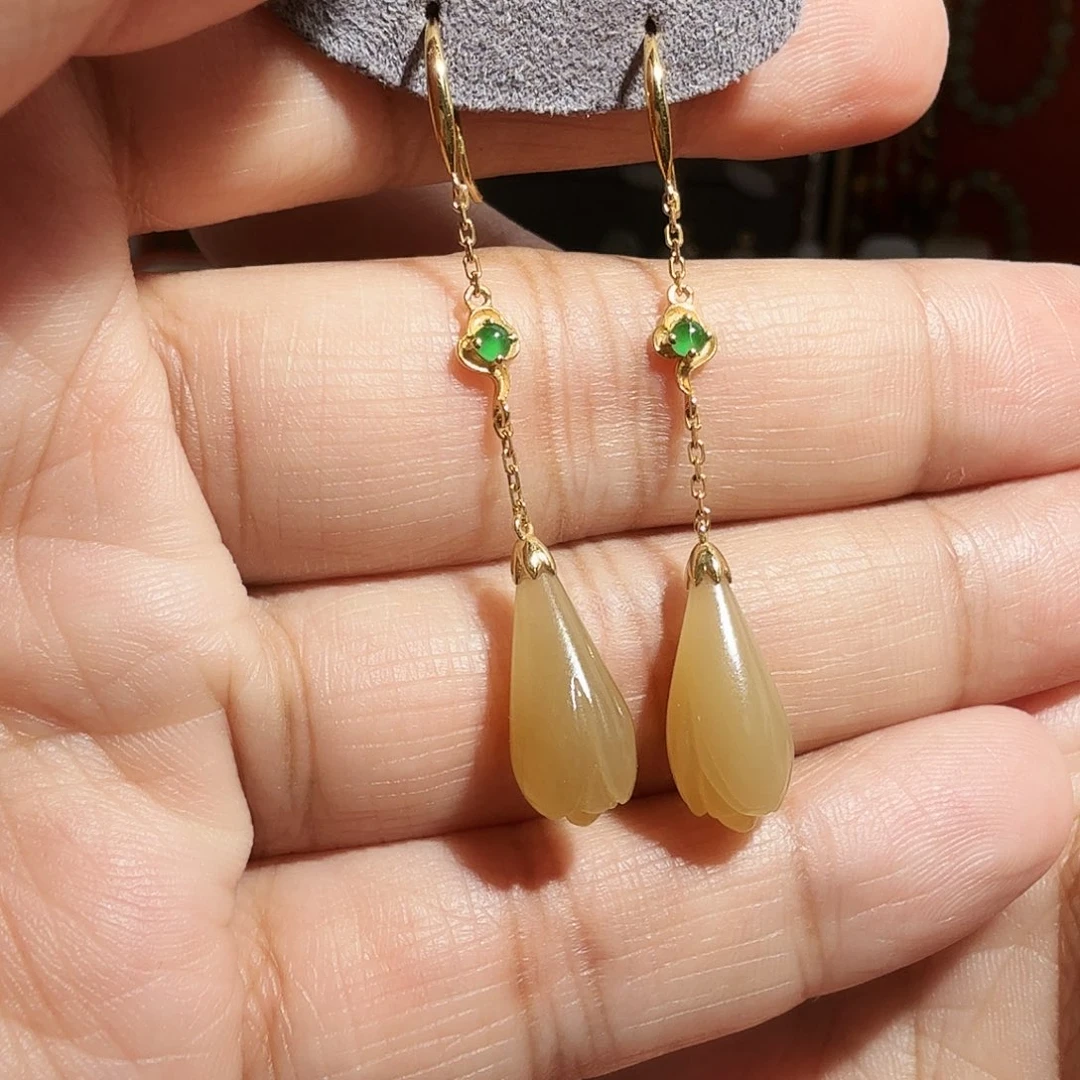 和田玉耳饰18K金镶嵌玉兰花耳坠rn