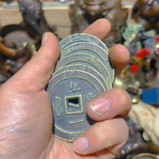 铜铜的 清货诚信经营