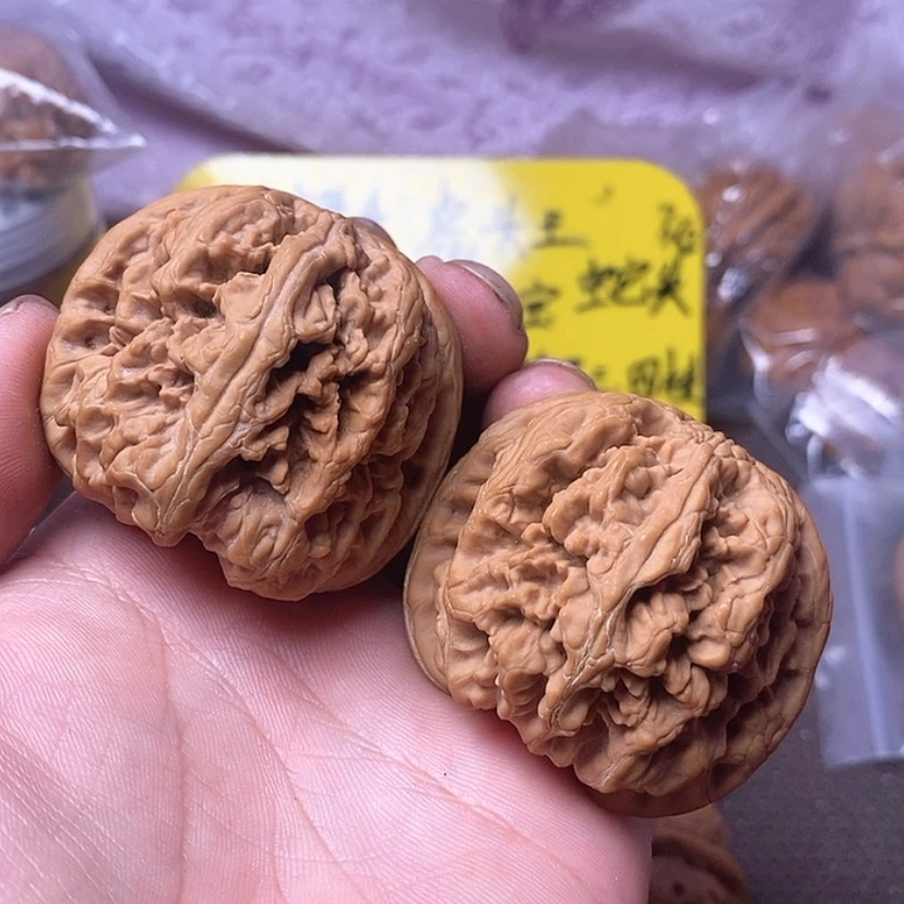 【闪购商品】吊坠文玩核桃49大粗筋