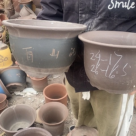 紫砂中国离心紫砂花盆，