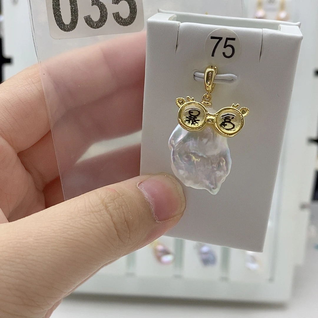 淡水珍珠颈饰合金