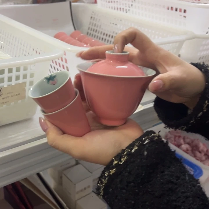 三件套哈哈哈哈哈哈哈