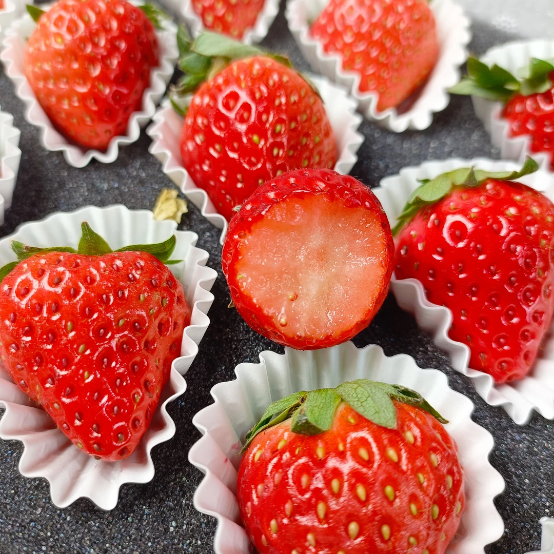 丹东九九草莓（小果)只限长春同城外五县发）