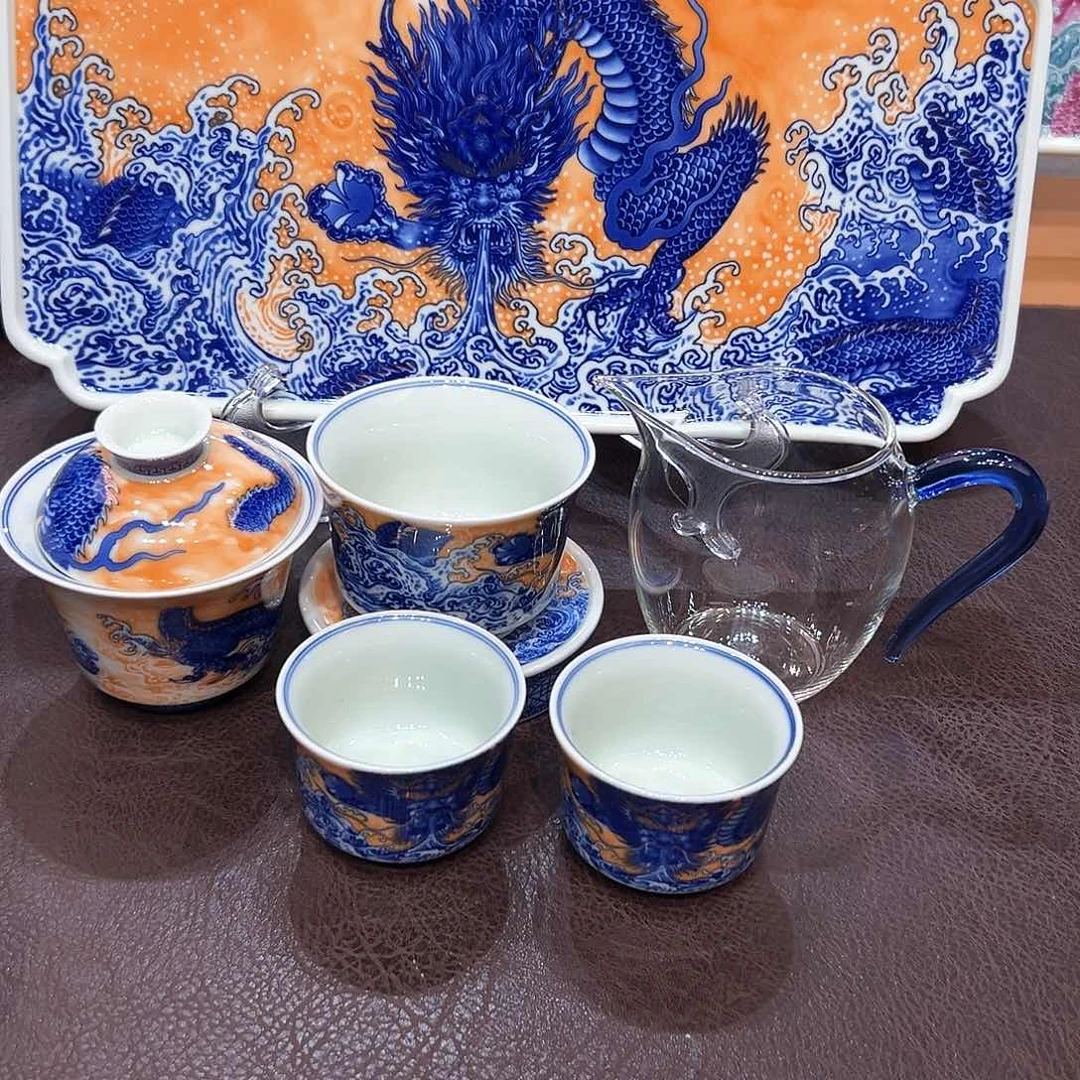 摆件景德镇陶瓷艺术展在上海举办期间展出作品达百多