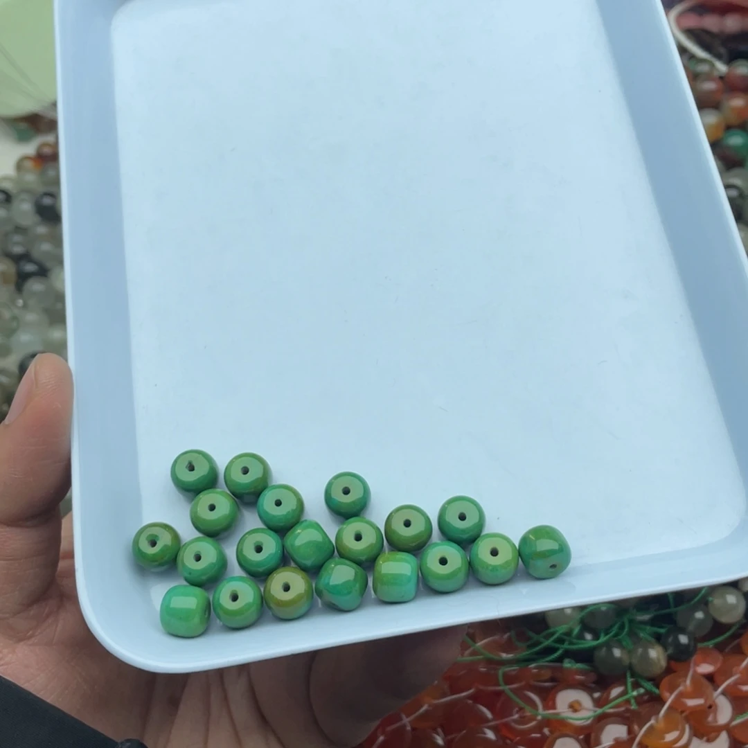 玛瑙/玉髓珠宝半成品未镶嵌10个装9*8菜籽绿老型