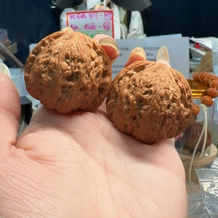 桃核吊坠红皮绣球39尺