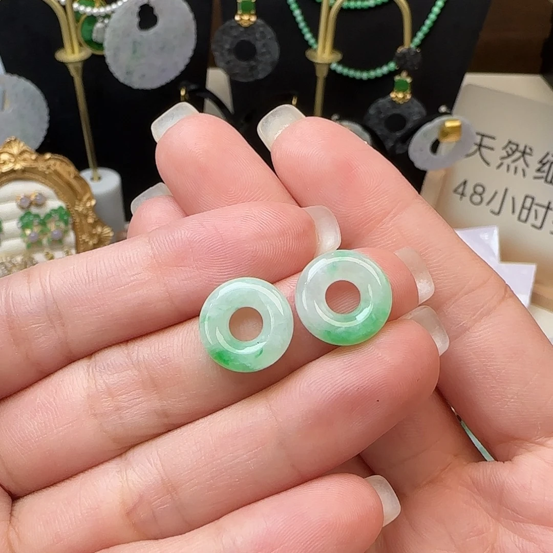 清***秋未镶嵌翡翠耳饰裸石