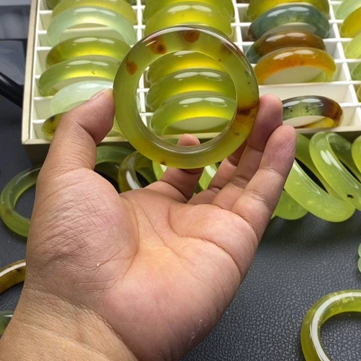 合金蛇纹石玉手镯