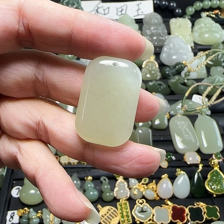 颈饰未镶嵌和田玉糊*虫