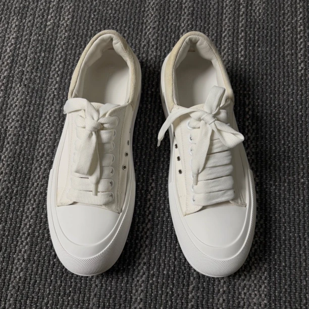 95新 Alexander McQueen/亚历山大·麦昆 休闲低帮板鞋/41码/1265