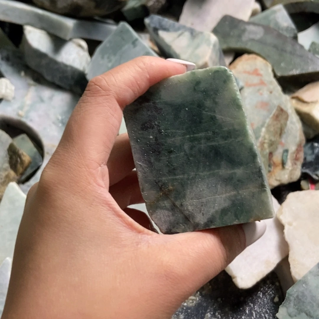 翡翠未镶嵌挂件天然翡翠