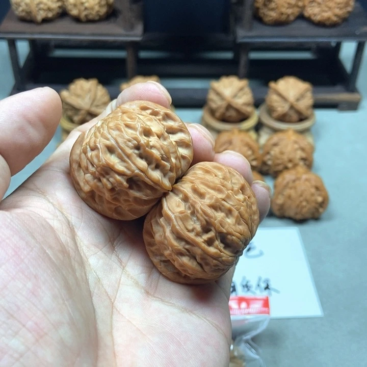 文玩核桃吊坠42磨盘