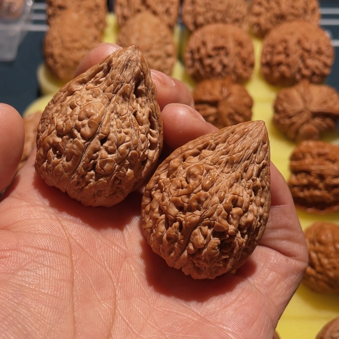 浮***生吊坠文玩核桃35原树坐佛