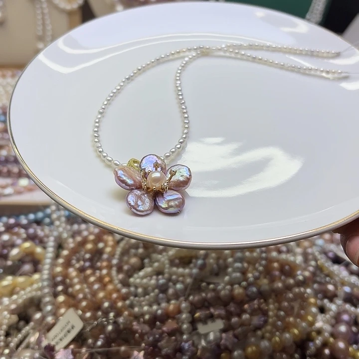 淡水珍珠合金耳饰