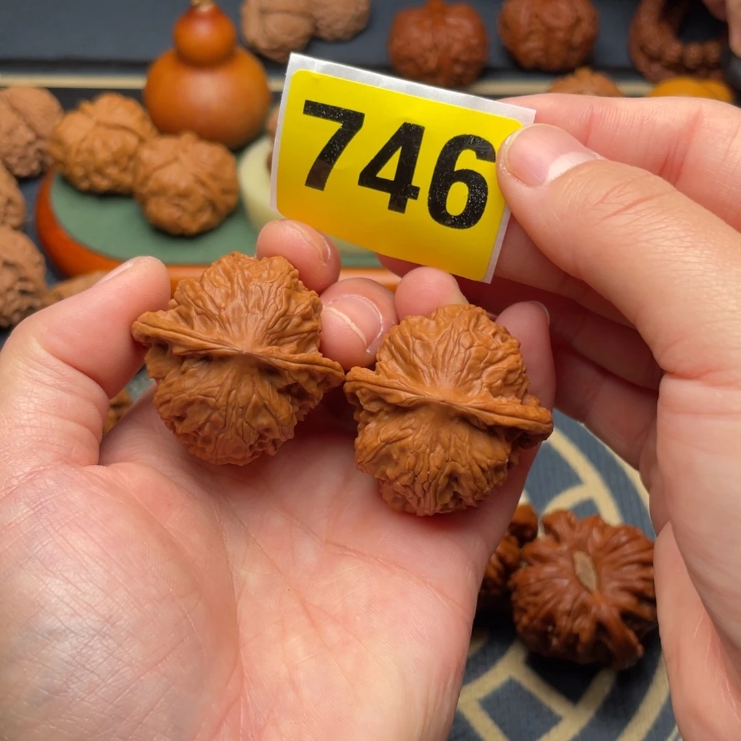 文玩核桃把件37全品野狼746号