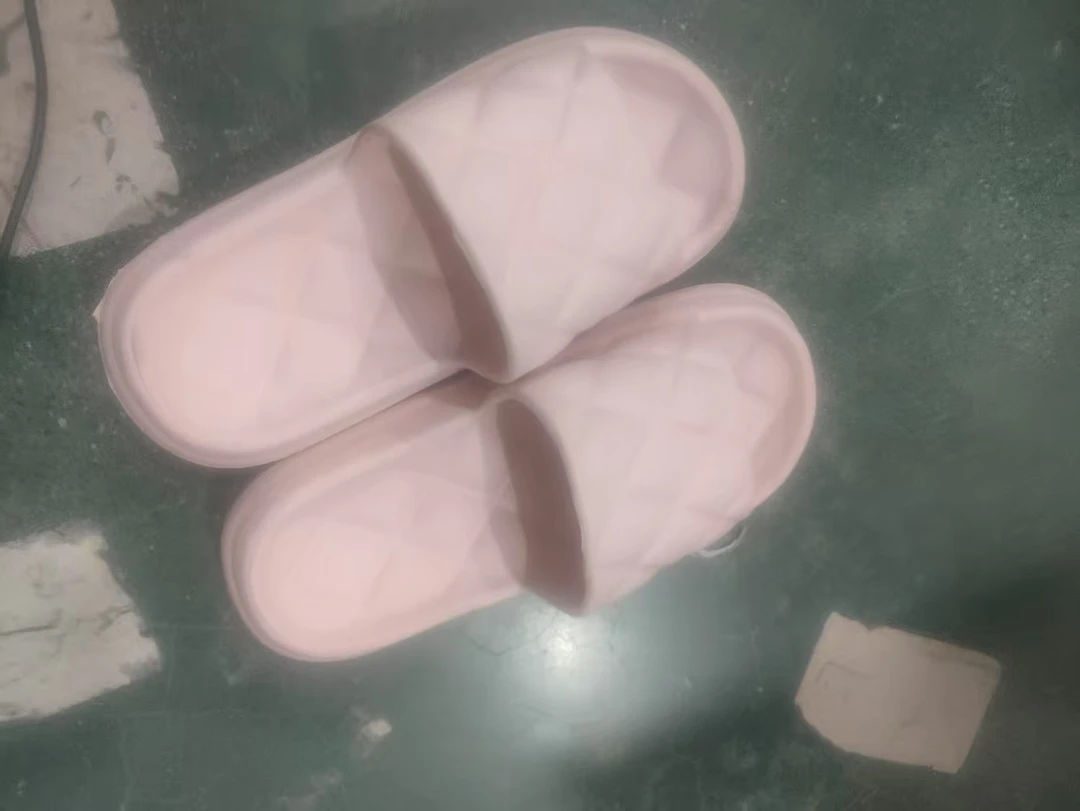 粉色砖石凹凸防滑拖鞋凉鞋发1双多尺码