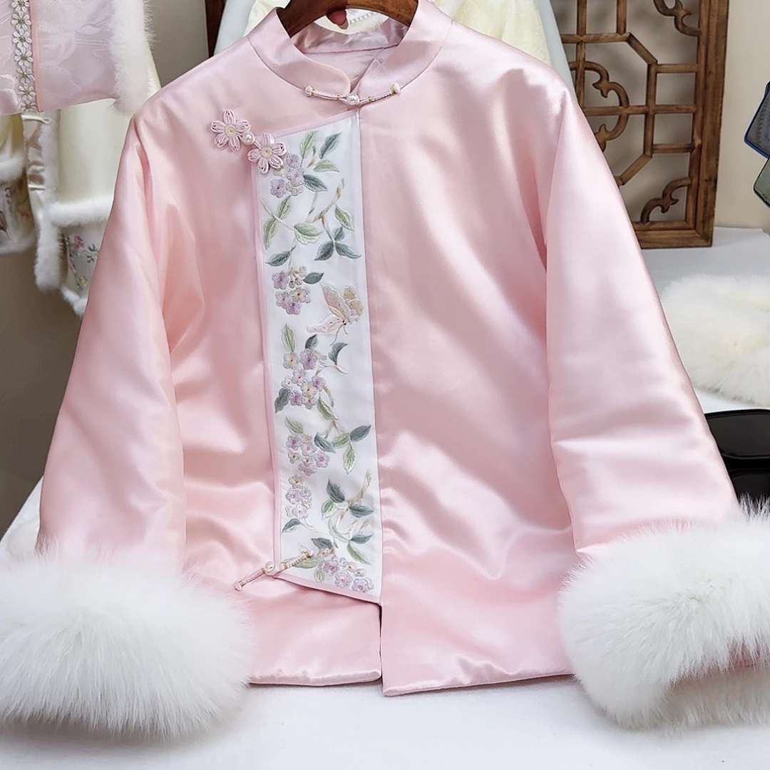 织绣真丝粉色琵琶襟 冬款