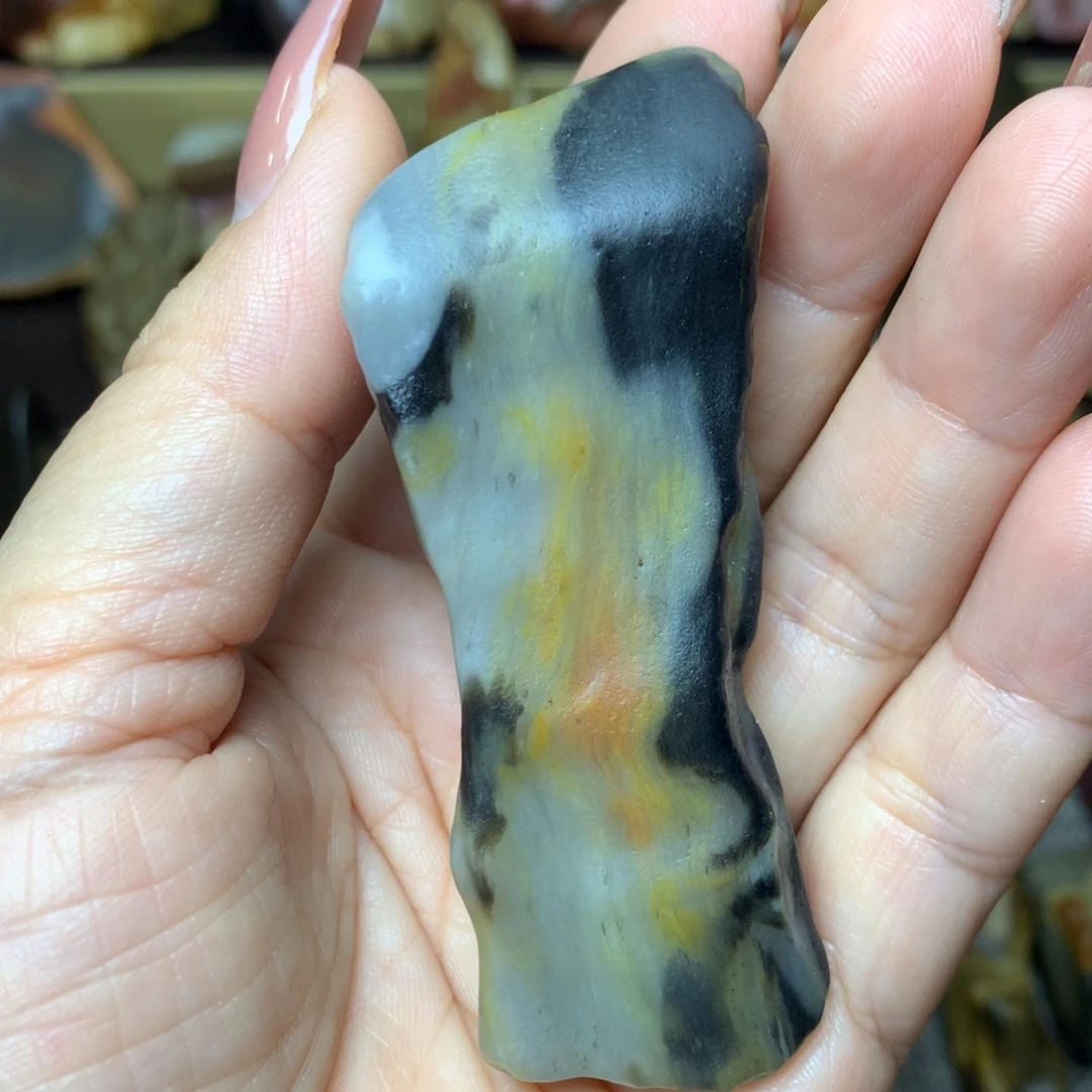 456678890008754321334