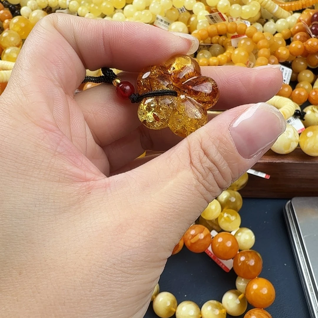 琥珀未镶嵌珠宝奇石