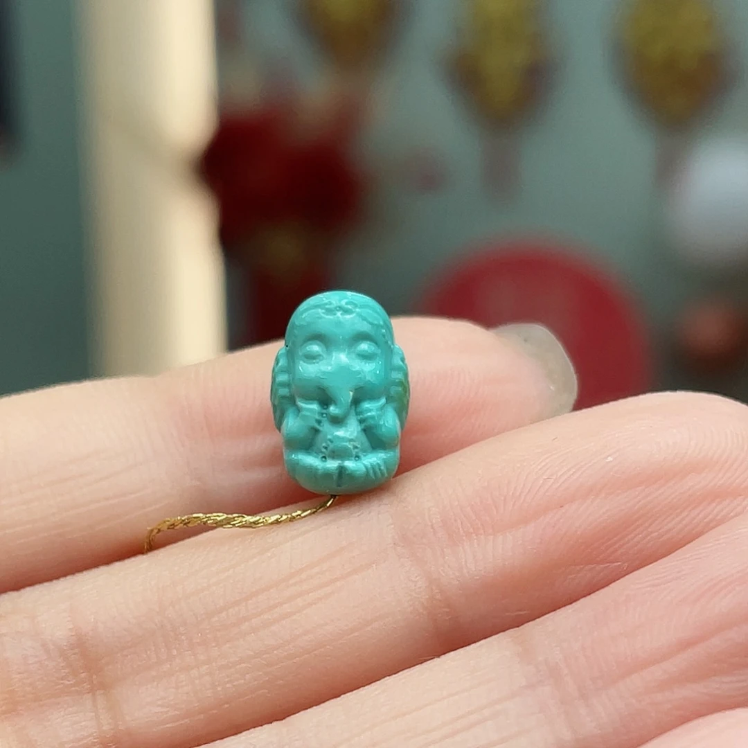 绿松石颈饰未镶嵌